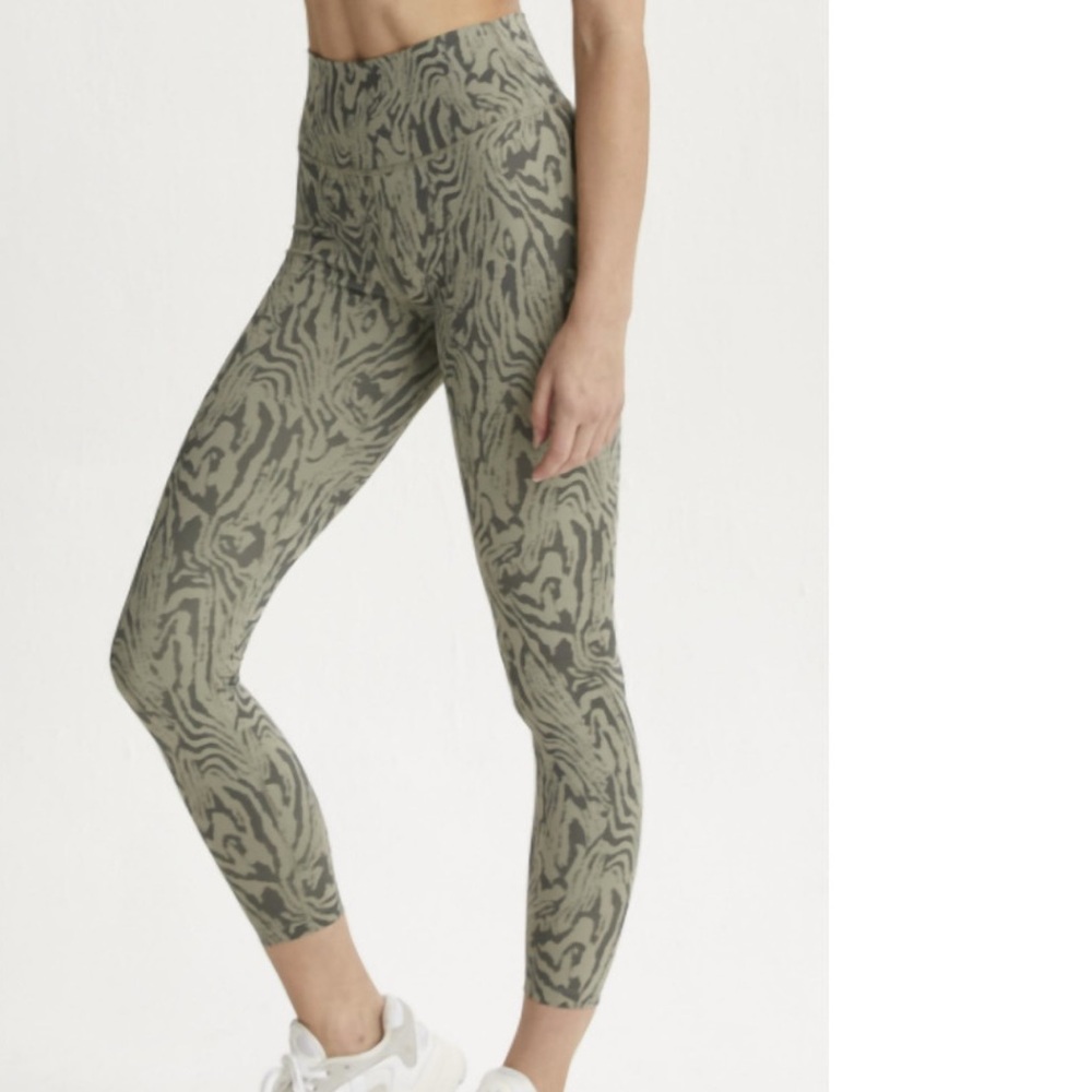 NWOT Varley Green Distorted Grain Luna Legging Size: Small - Picture 8 of 16